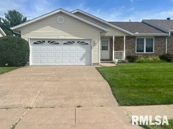 2710 W 63rd St, Davenport, IA 52806