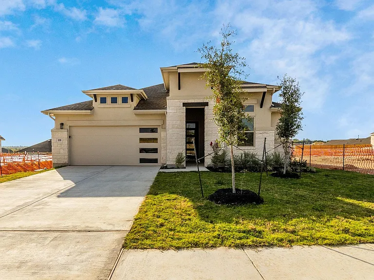 320 Coral Gate Trl — Photo 2