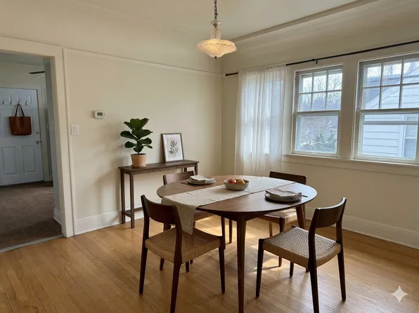 2572 N 66th St, Wauwatosa, WI 53213