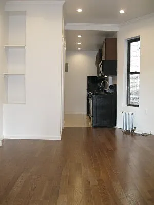 Rented by Tower Brokerage | media 16