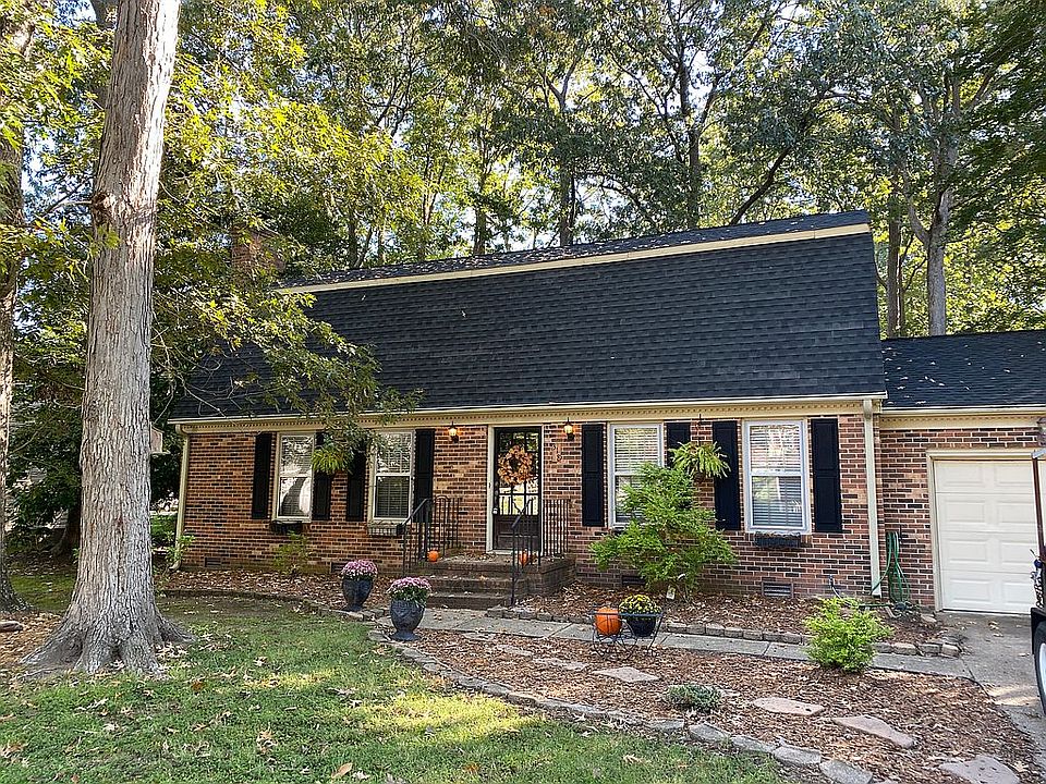 1st image of 318 Fielding Lewis Dr