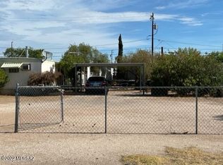 930 W Roger Rd, Tucson, AZ 85705