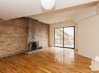 2904 N Broadway St, Chicago, IL 60657