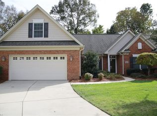 1073 Saint Michaels Ln, High Point, NC 27265