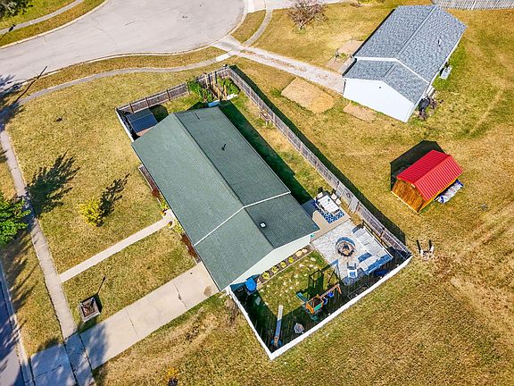 2nd image of 601 Heritage Dr