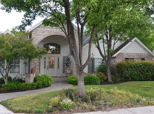 401 E Salmon River Dr, Fresno, CA 93730