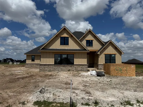 136 Chapowits Dr, Godley, TX 76044