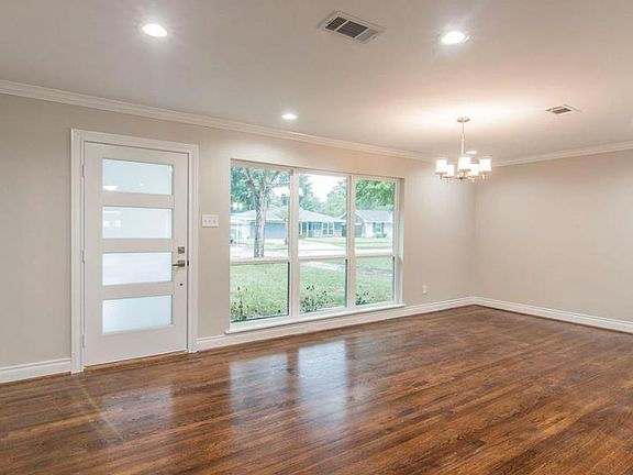 3rd image of 5006 Poinciana Dr