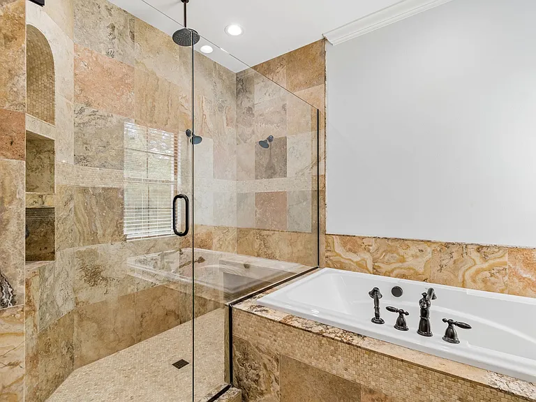 3917 W Barcelona St — Photo 26