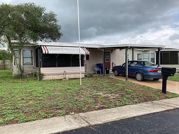 2nd image of 14800 Cortland Dr