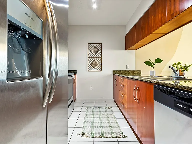 1200 Brickell Bay Dr #3619 — Photo 12