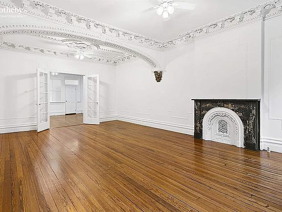 3rd image of 331 W 19th St #2