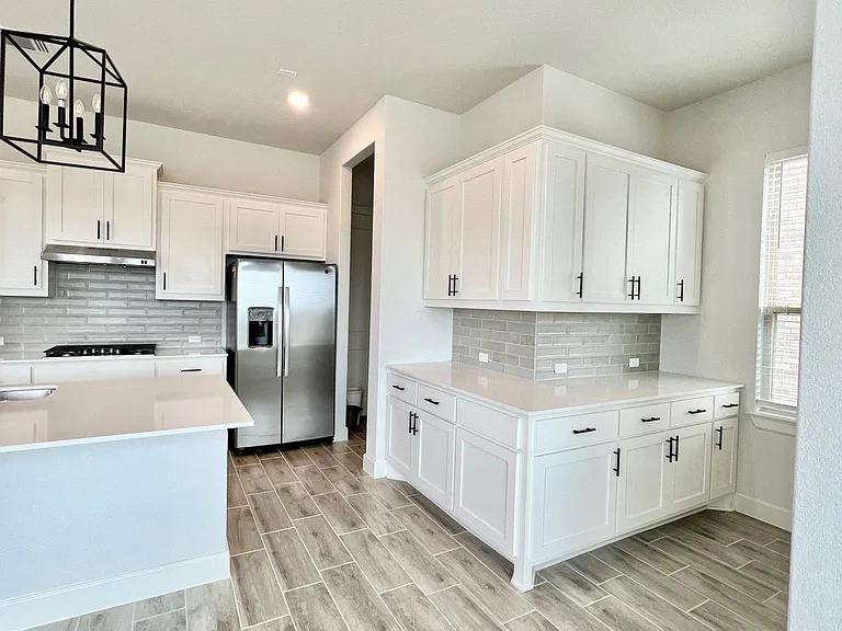6904 Empresa Dr — Photo 8