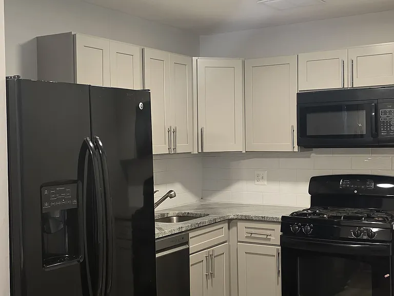 2833 Norcross Ln — Photo 4