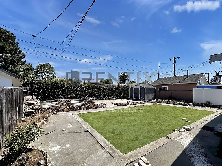 938 W Berkeley Ct — Photo 35