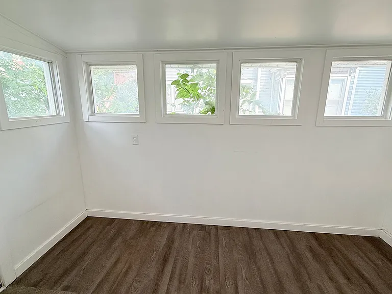 510 NW 3rd St — Photo 15