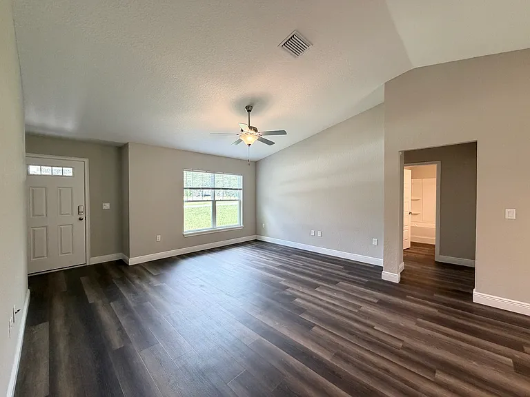 8138 N Dyke Way — Photo 10