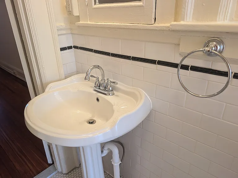 10 S Arthur Ashe Blvd #2 — Photo 11