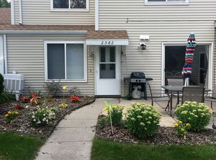 2582 S 23rd St, Grand Forks, ND 58201