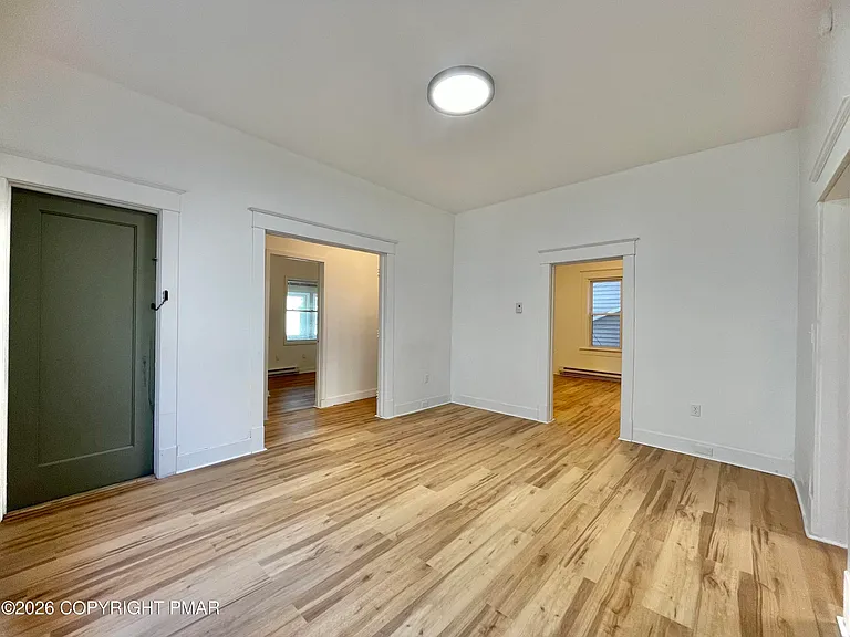 1028 N Webster Ave #1 — Photo 15