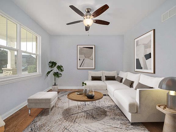 5th image of 7638 W 65th Pl