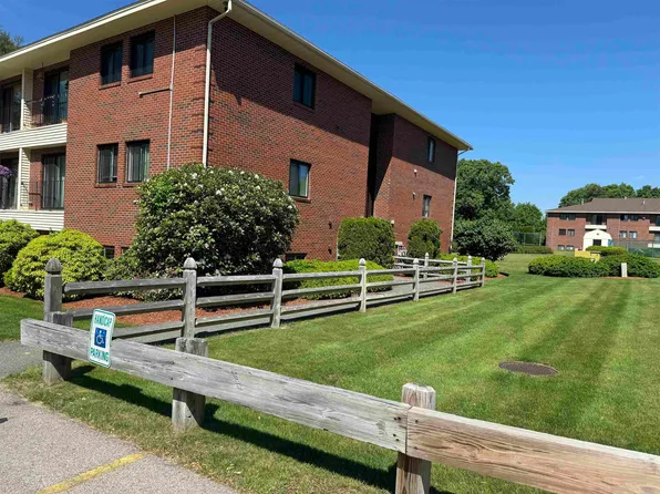 516 Abbott Farm Lane #516, Hudson, NH 03051