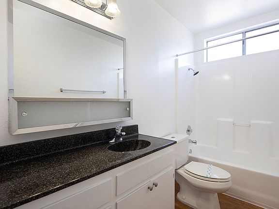 5th image of 1459 Elder Ave APT O