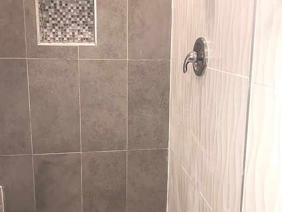 4th image of 2216 S Marvin Ave #2216