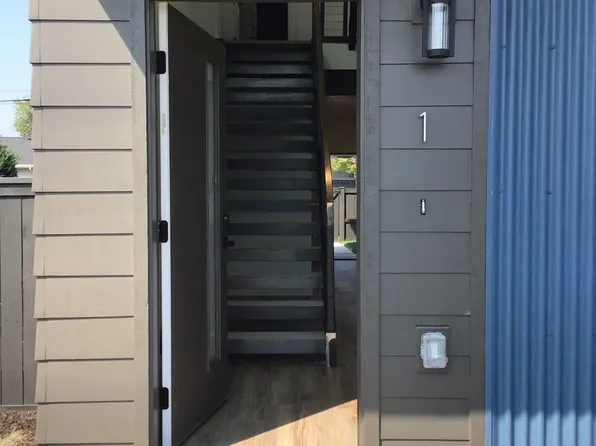 Brand new modern town home, 731 SW 10th St #2, Redmond, OR 97756
