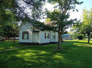 502 S West St, Sorento, IL 62086