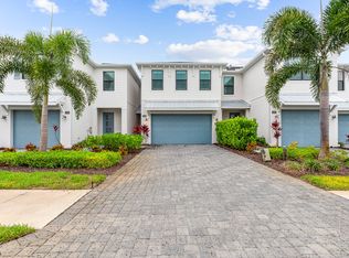13014 Pembroke Dr, Naples, FL 34105