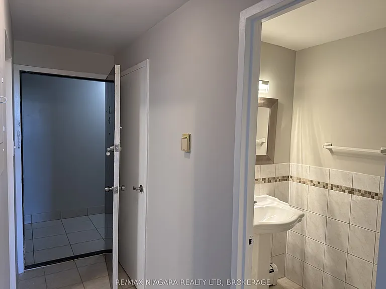 7 Riverview Blvd #305 — Photo 20