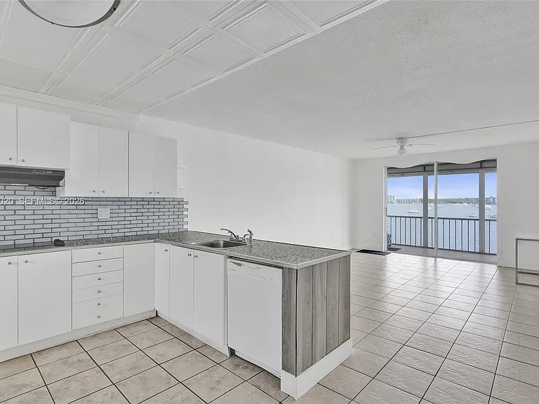 2920 Point East Dr #N408 — Photo 3