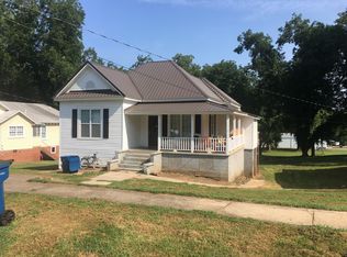 310 Clinton St SE, Jacksonville, AL 36265