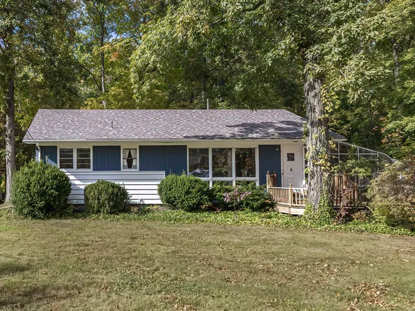 3910 Cooper Rd, Erie, PA 16510