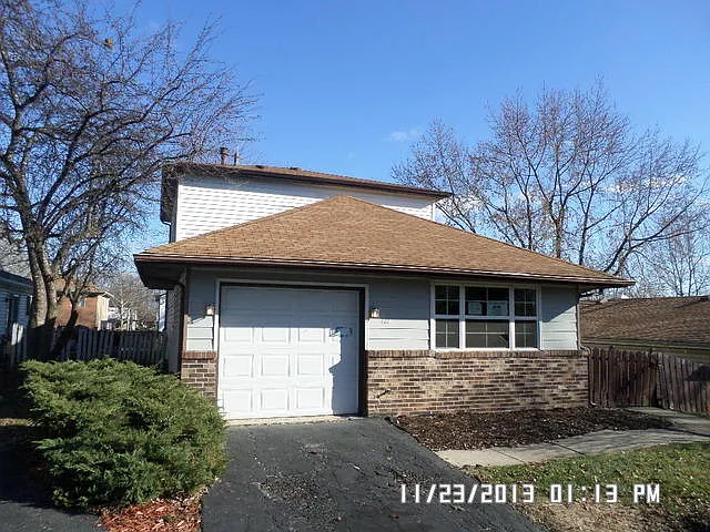 222 Bunker Hill Dr photo 1