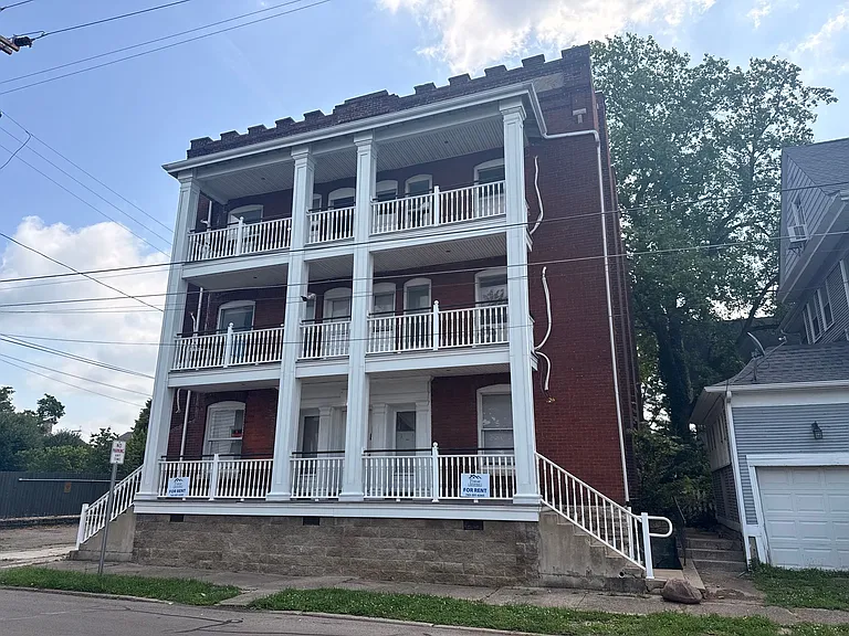 316 S Monroe St — Photo 1