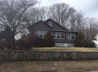 18 Read Ave, Coventry, RI 02816