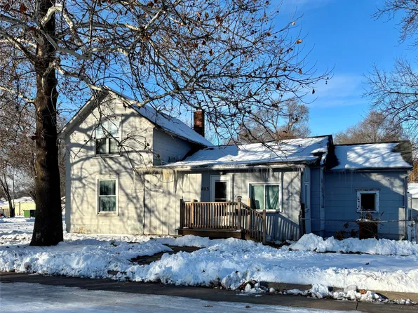 403 16th St, Boone, IA 50036