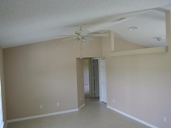 4th image of 485 SW Souris Ave