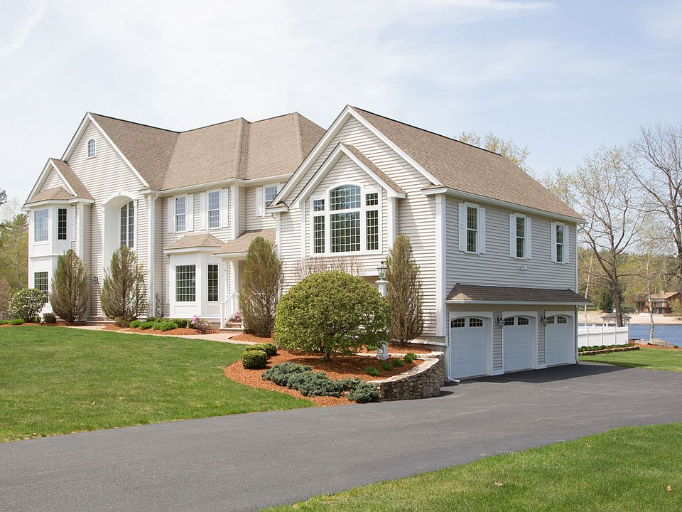 2nd image of 6 Brook Hollow Dr