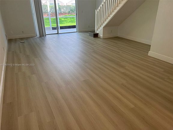 5th image of 2090 Madeira Dr #2090