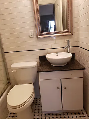 Rented by Metropolitan Property Group | media 23