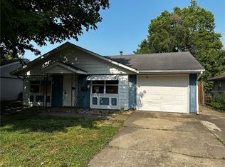 1520 S 2nd St, Mattoon, IL 61938