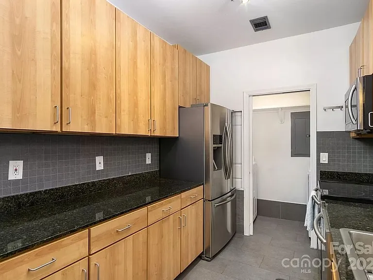 2000 Olde Eastwood Village Blvd #104 — Photo 8