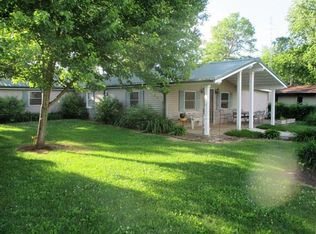 7078 S Rock Nation Rd, Dixon, IL 61021