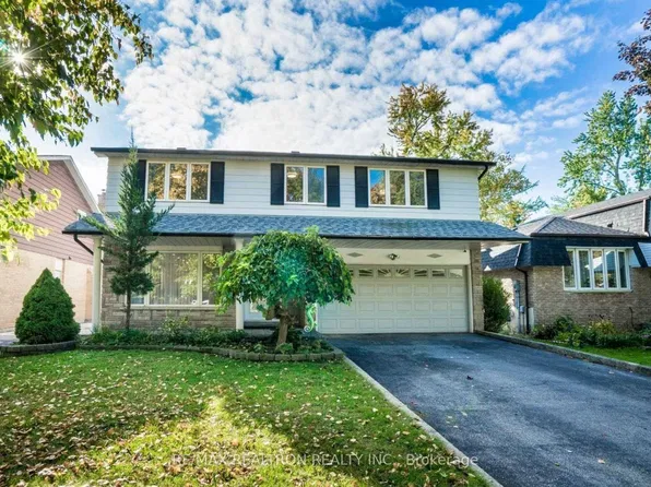 21 Ferrah St, Markham, ON L3R 1N4