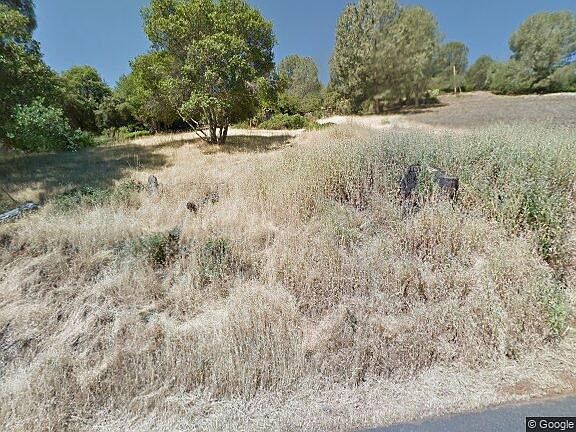 1st image of 3223 S Lake Dr