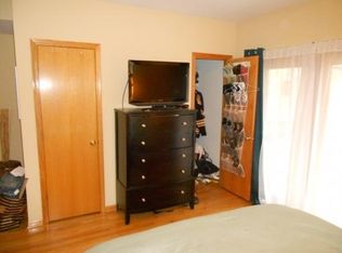 718 W Briar Pl APT 1, Chicago, IL 60657