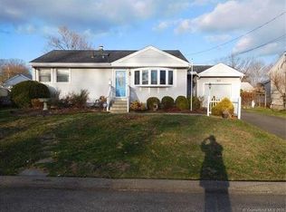 45 Check Point Ln, West Haven, CT 06516